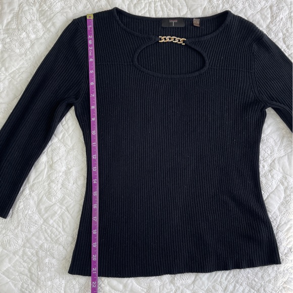 Tahari black key hole 3/4 sleeve knit top - Picture 5 of 6